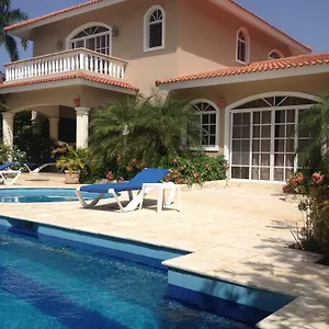  Villa Hispaniola Residencial